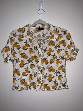 Cropped Button-Down Shirt with lemon Citrus Print Short Sleeve Nursing